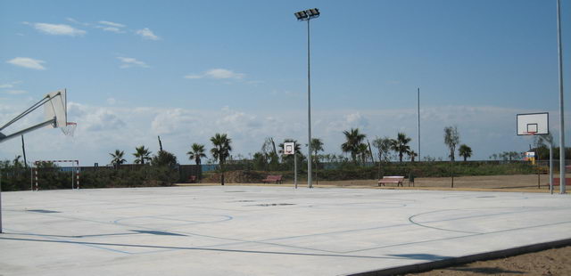 Pista esportiva de l'Escola Gavà Mar (27 de setembre de 2008)